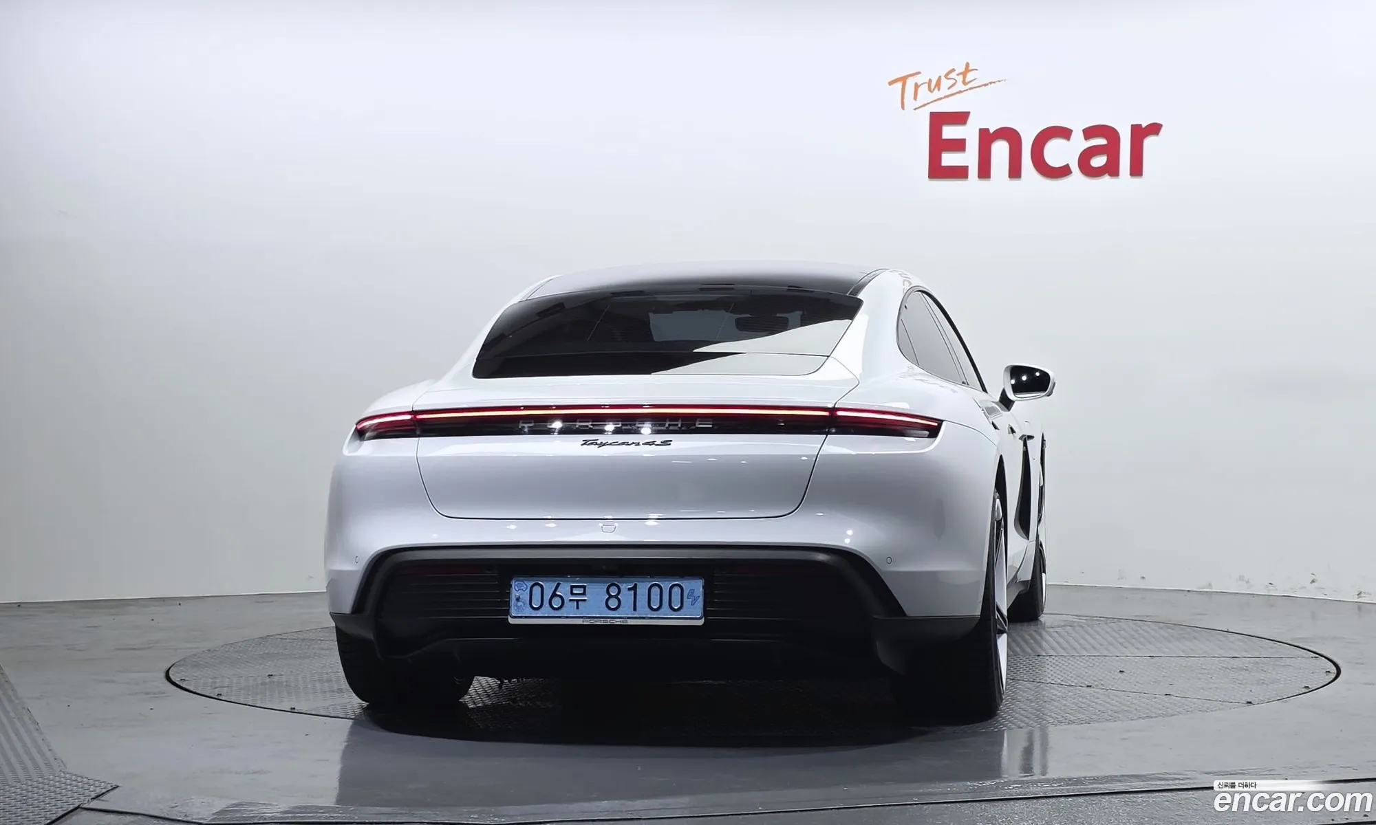 Porsche Taycan 2022 — 37