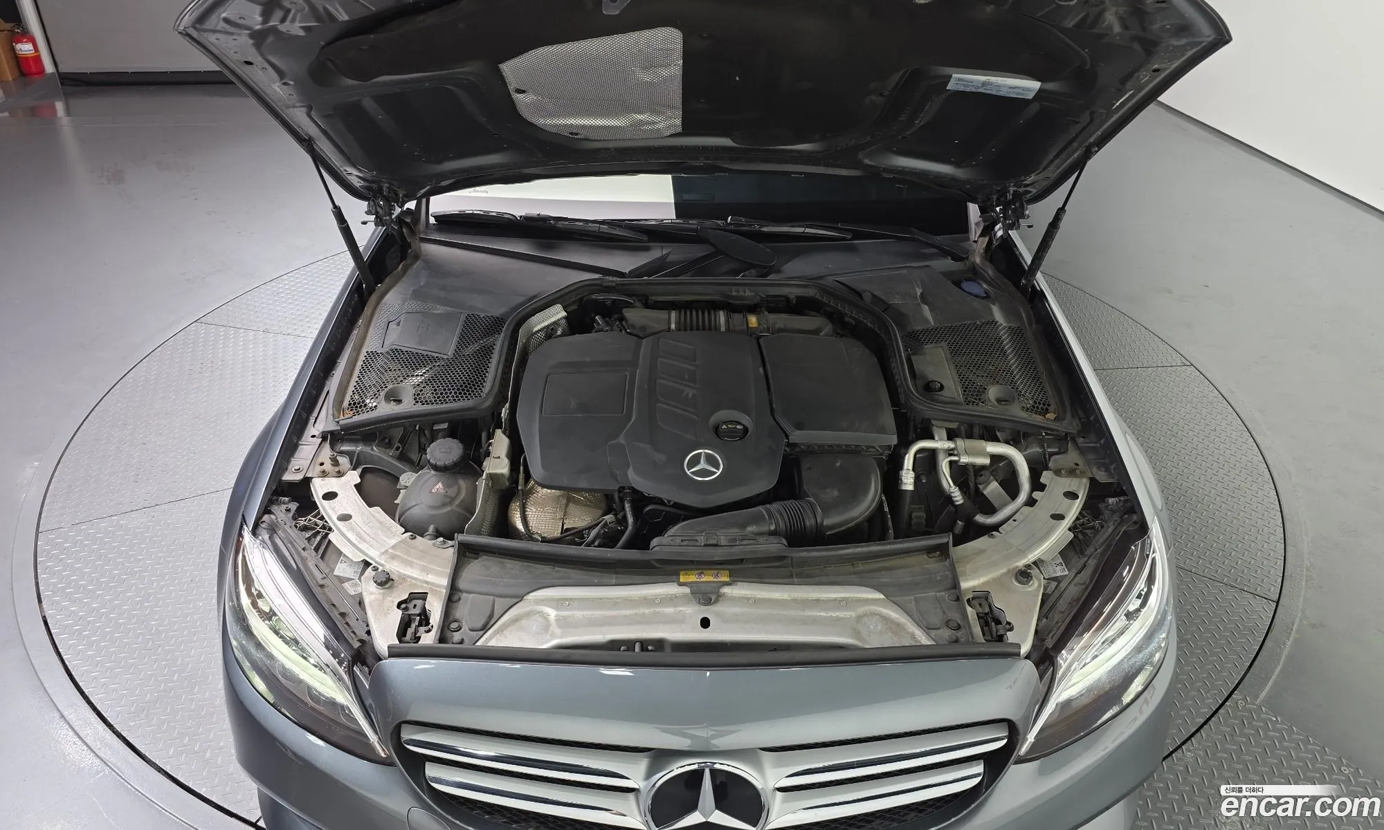 Mercedes-Benz C-Class W205 2019 — 16