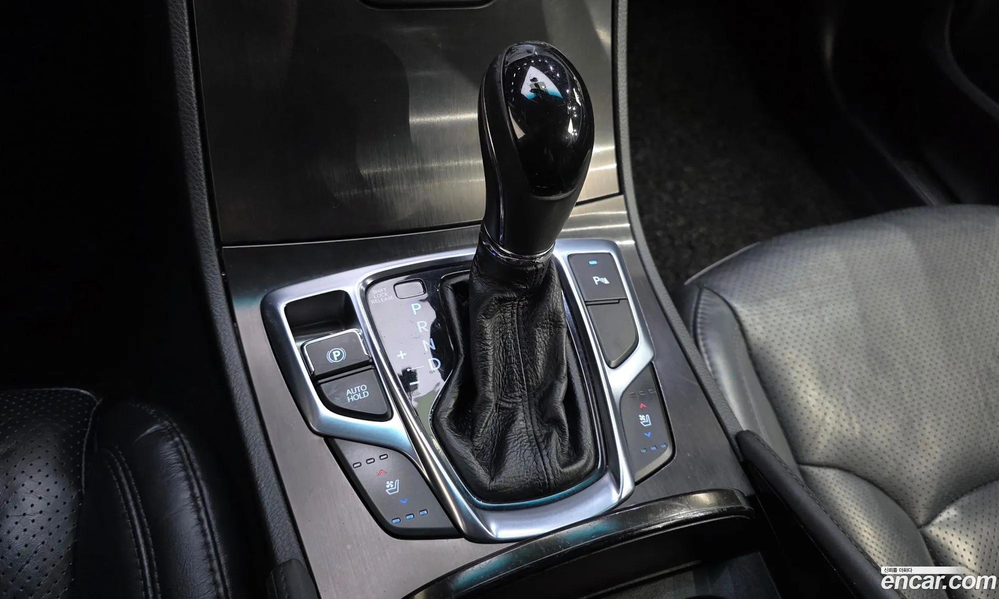 Hyundai Grandeur HG 2014 — 19
