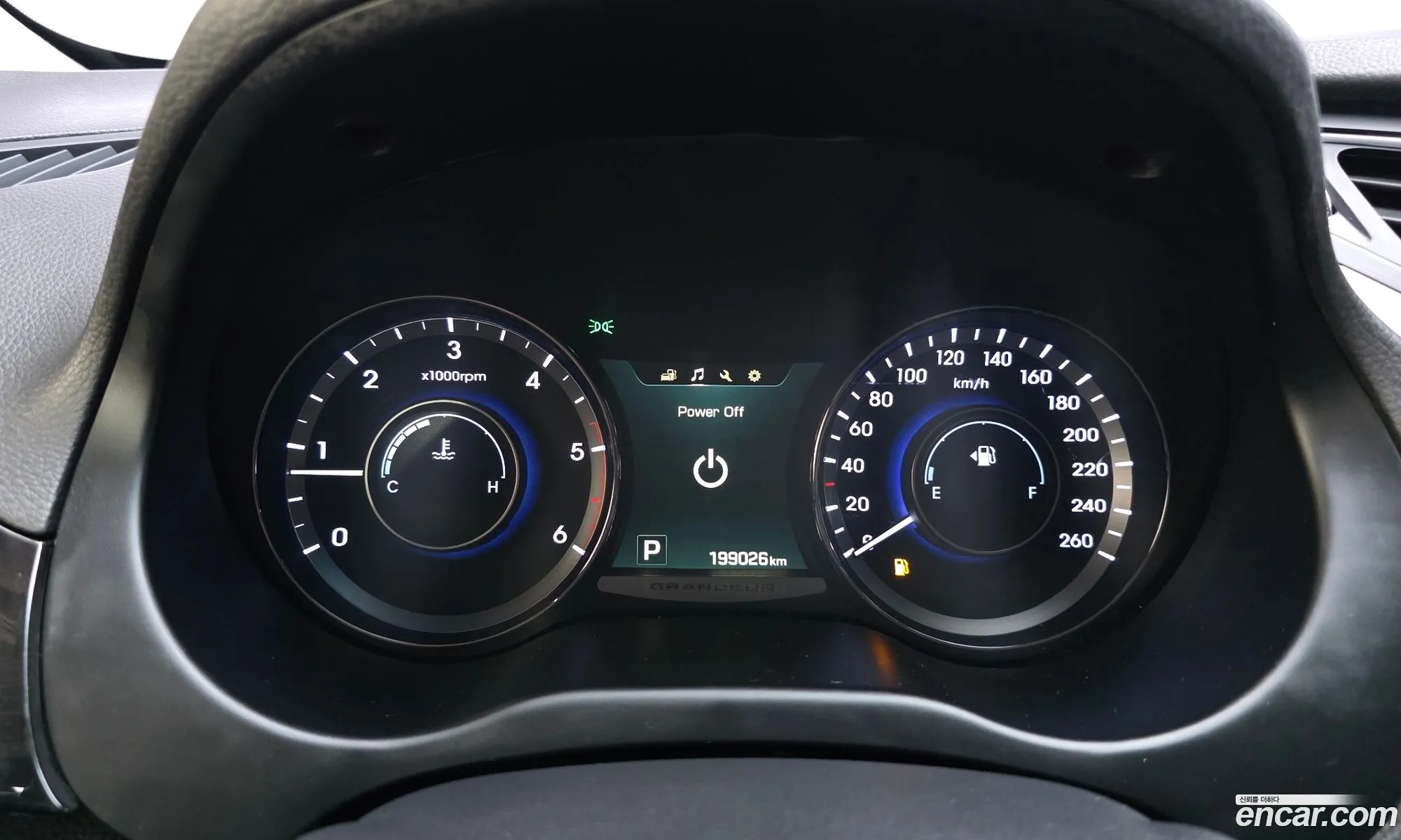 Hyundai Grandeur HG 2014 — 4
