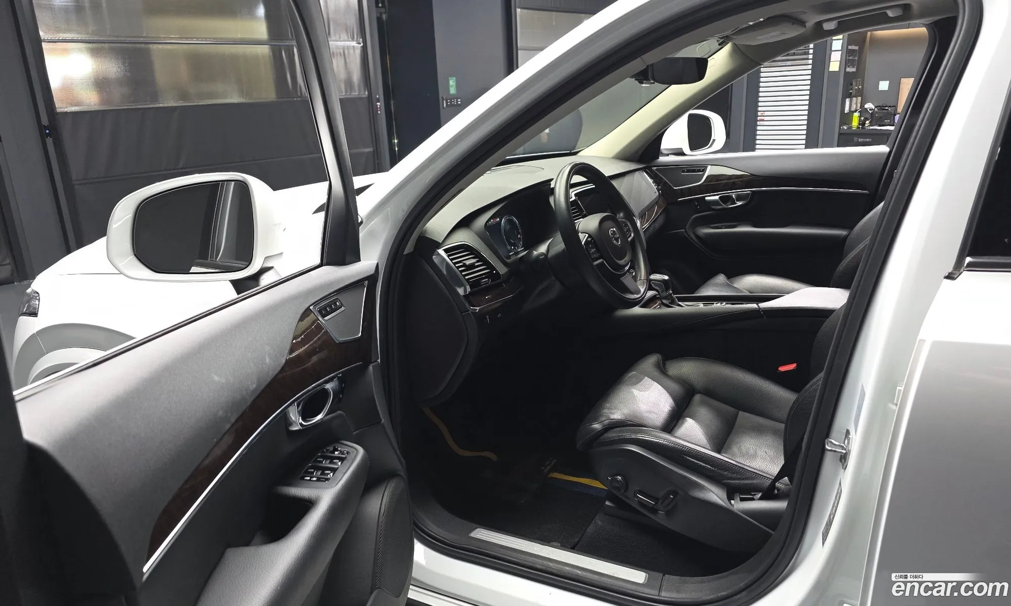 Volvo XC90 2016 YV1LF68BCH1107942 — 8
