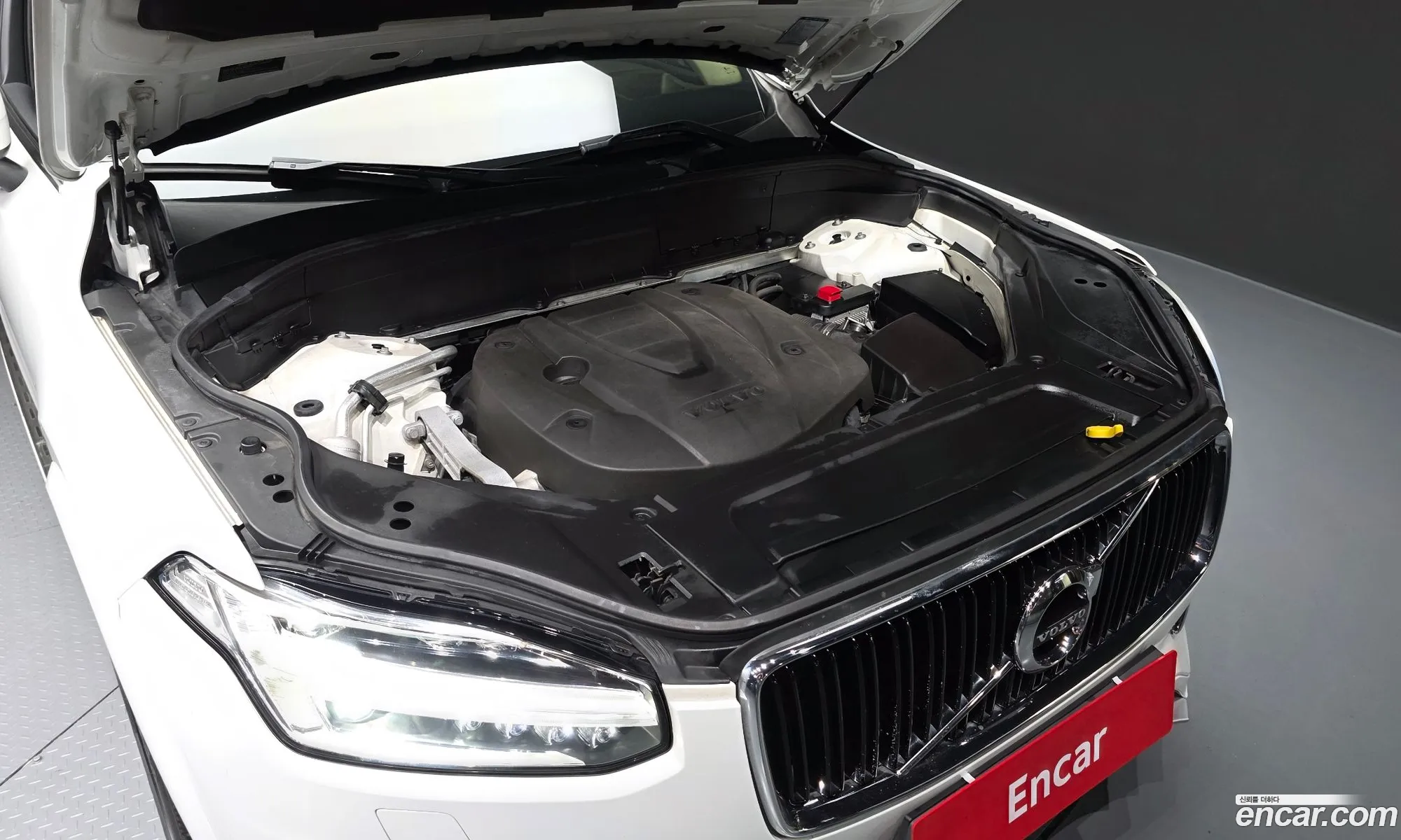 Volvo XC90 2016 YV1LF68BCH1107942 — 4