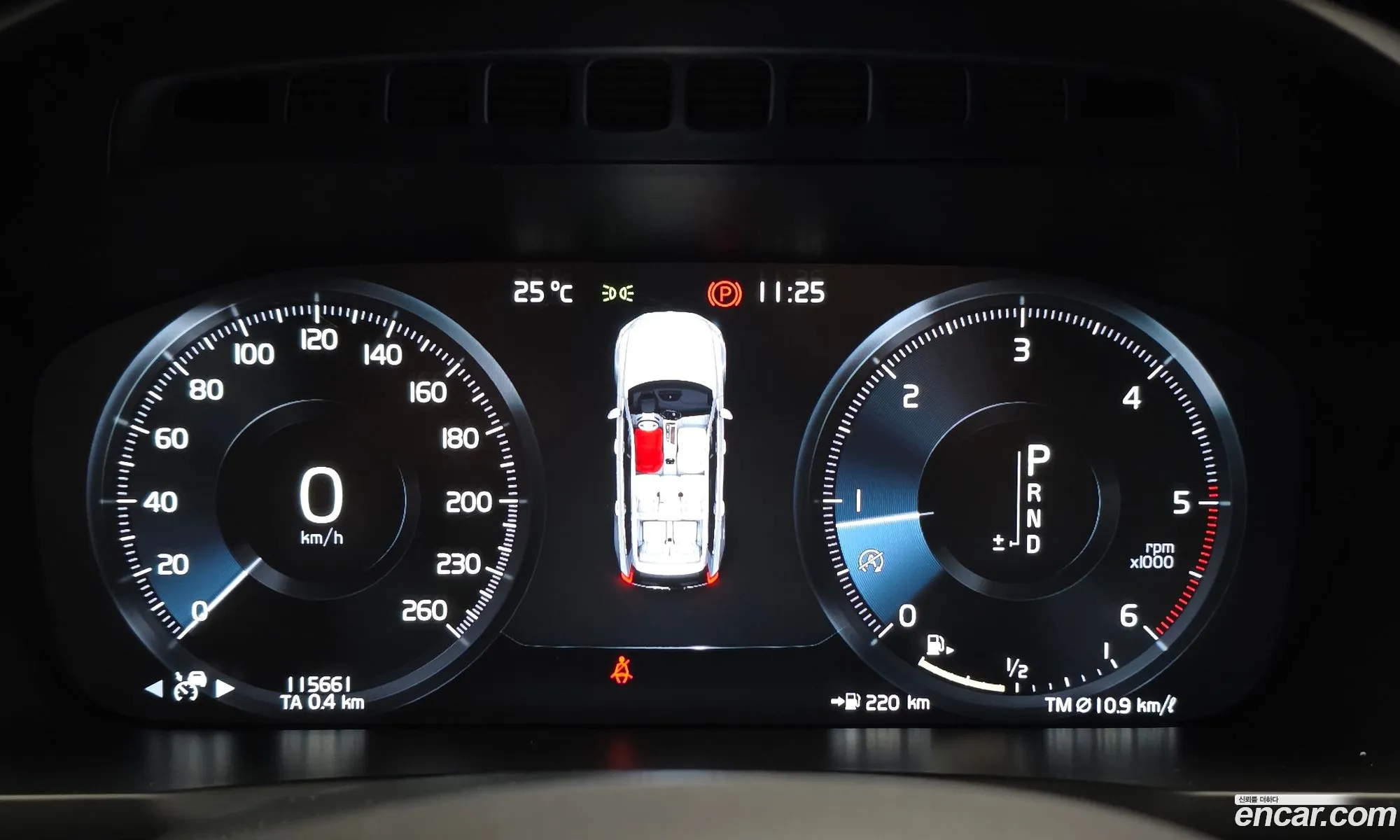 Volvo XC90 2016 YV1LF68BCH1107942 — 17