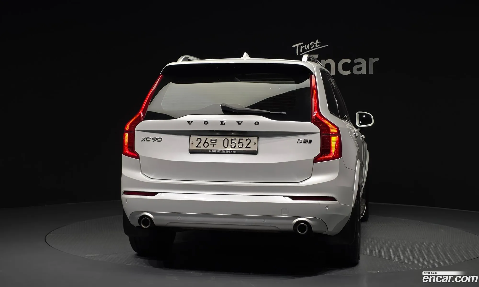 Volvo XC90 2016 YV1LF68BCH1107942 — 14