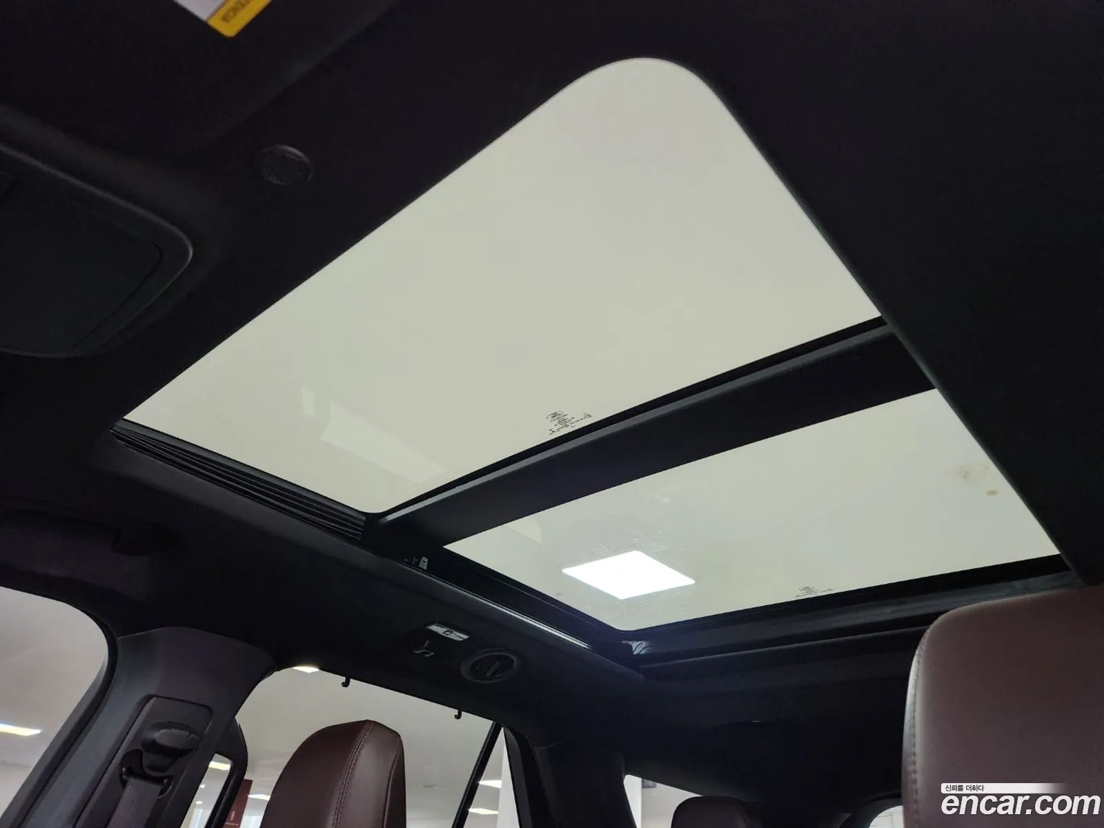 Ford Explorer 6th Gen 2022 — 8