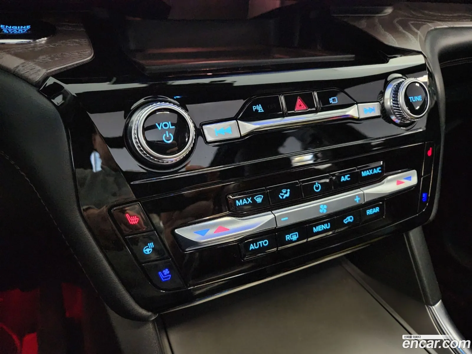 Ford Explorer 6th Gen 2022 — 14