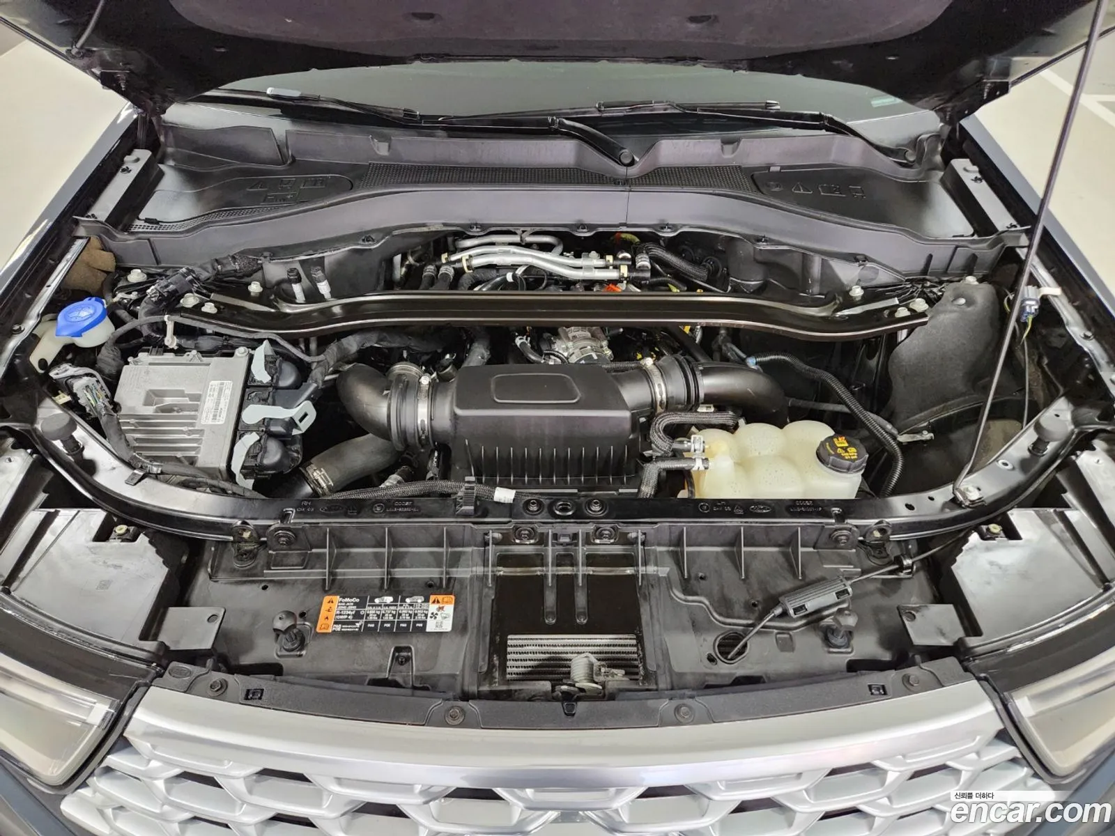Ford Explorer 6th Gen 2022 — 2