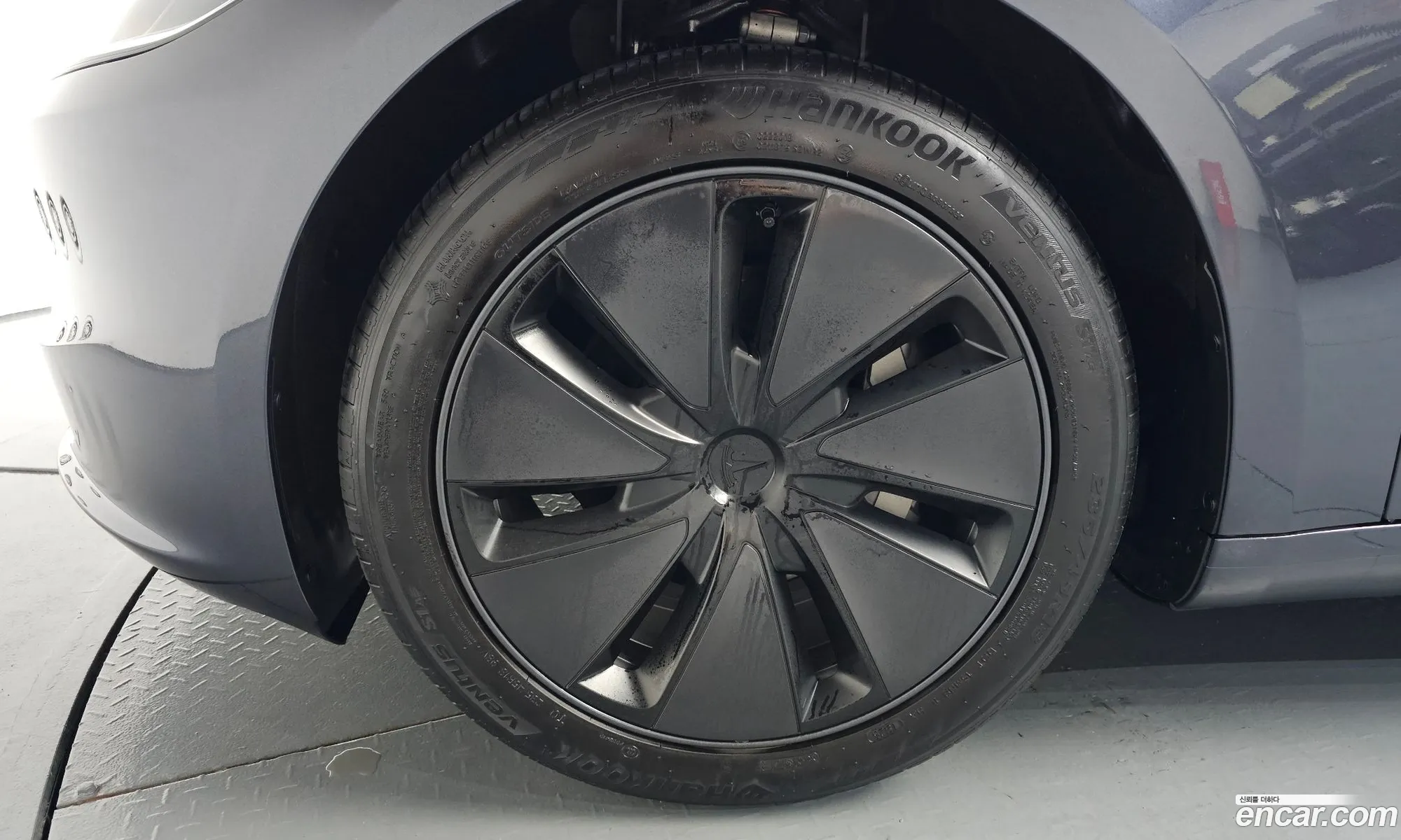 Tesla Model 3 2025 LRW3E7FS0SC610592 — 27