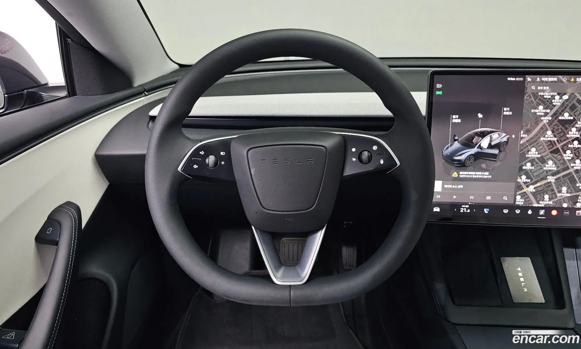 Tesla Model 3 2025 LRW3E7FS0SC610592 — 20