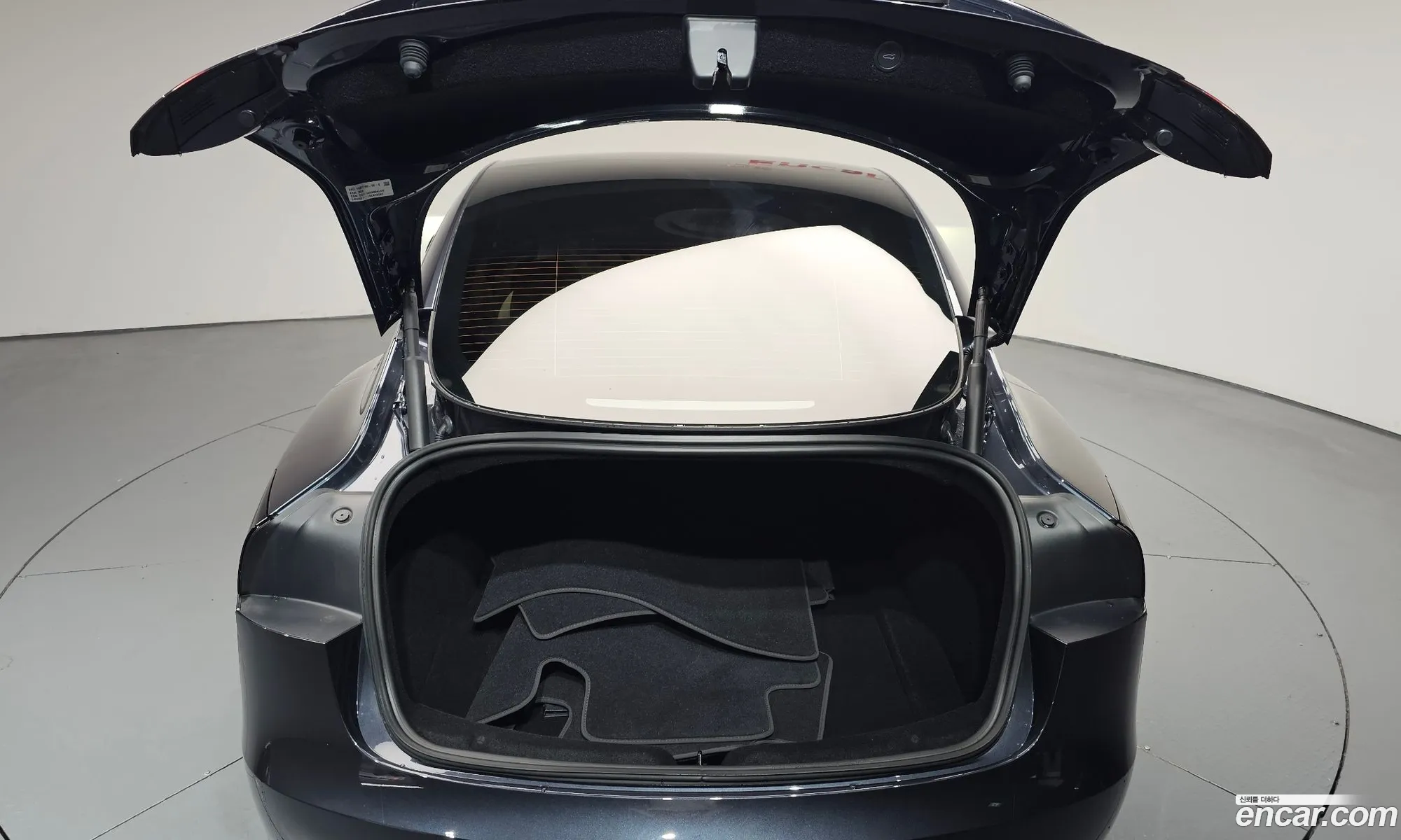 Tesla Model 3 2025 LRW3E7FS0SC610592 — 25