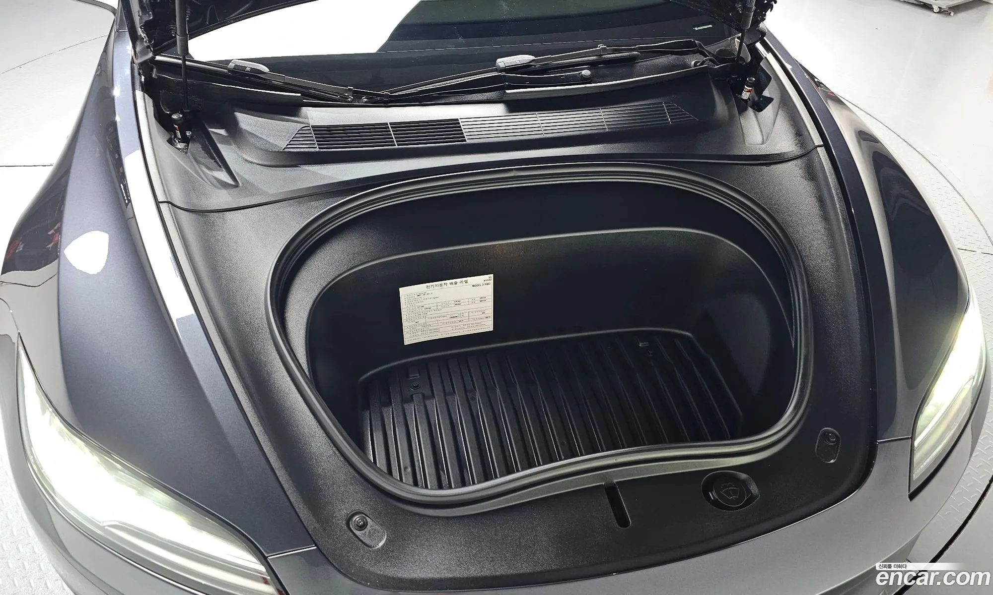 Tesla Model 3 2025 LRW3E7FS0SC610592 — 12