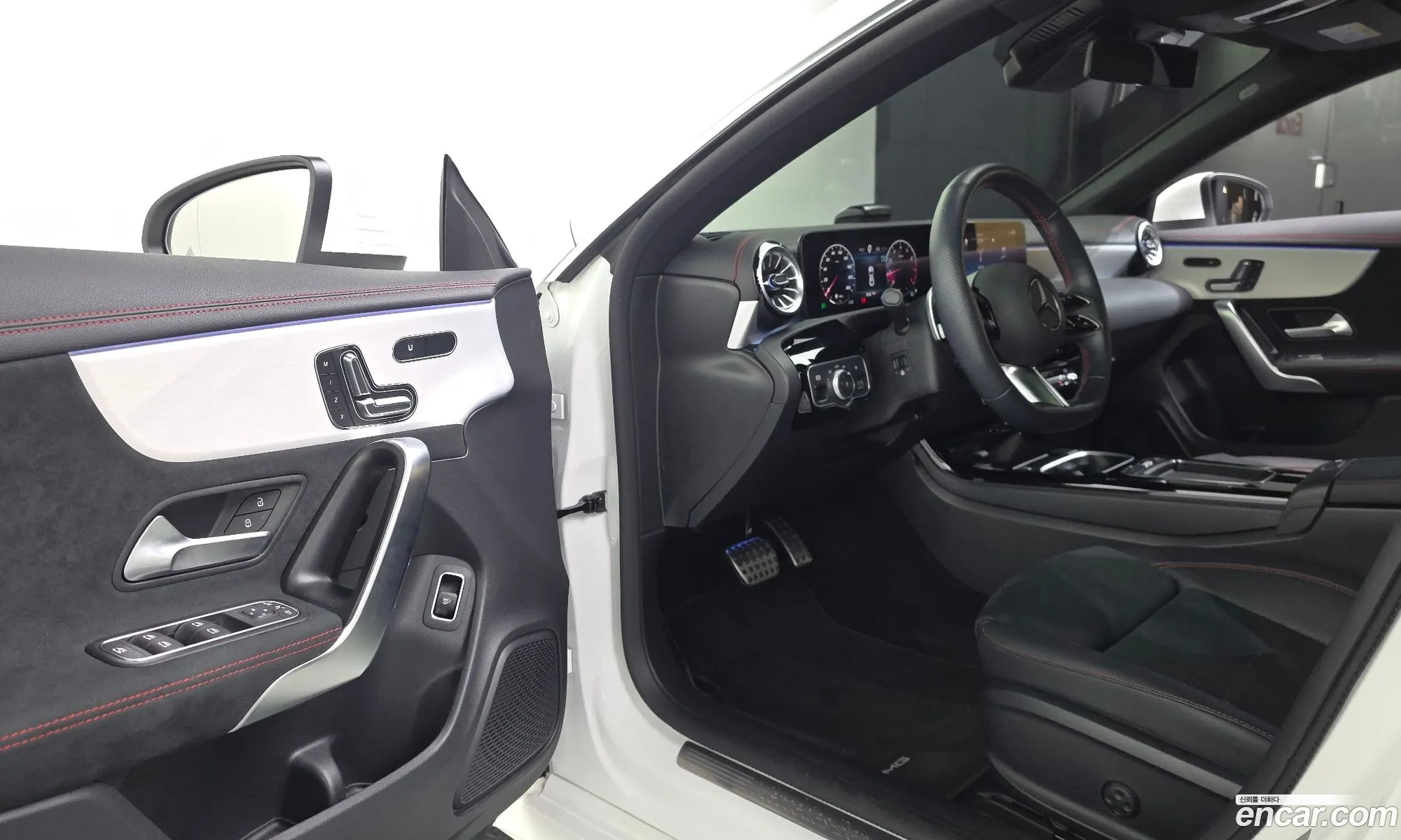 Mercedes-Benz CLA-Class C118 2024 — 17