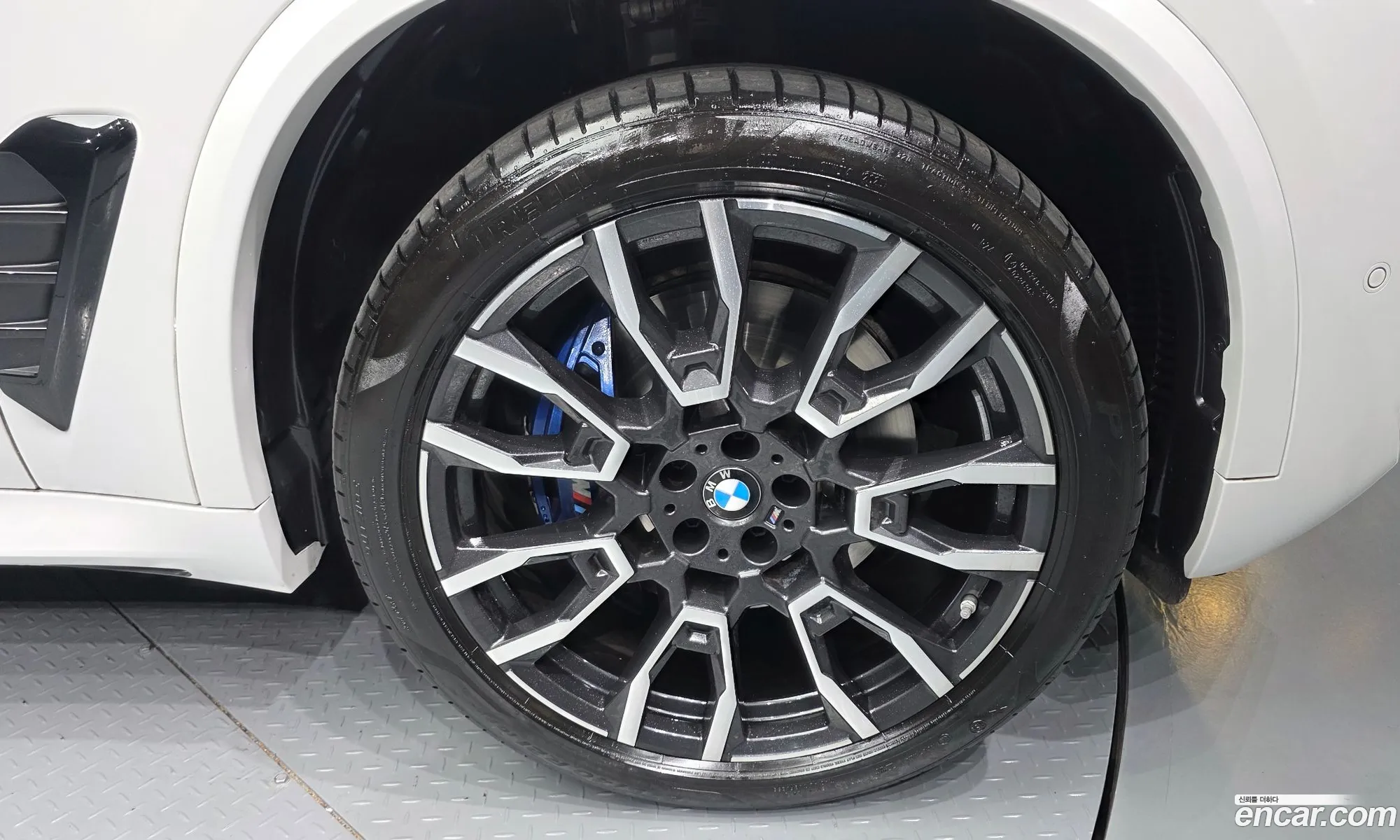 BMW X5 2025 WBA21EU02S9098165 — 30