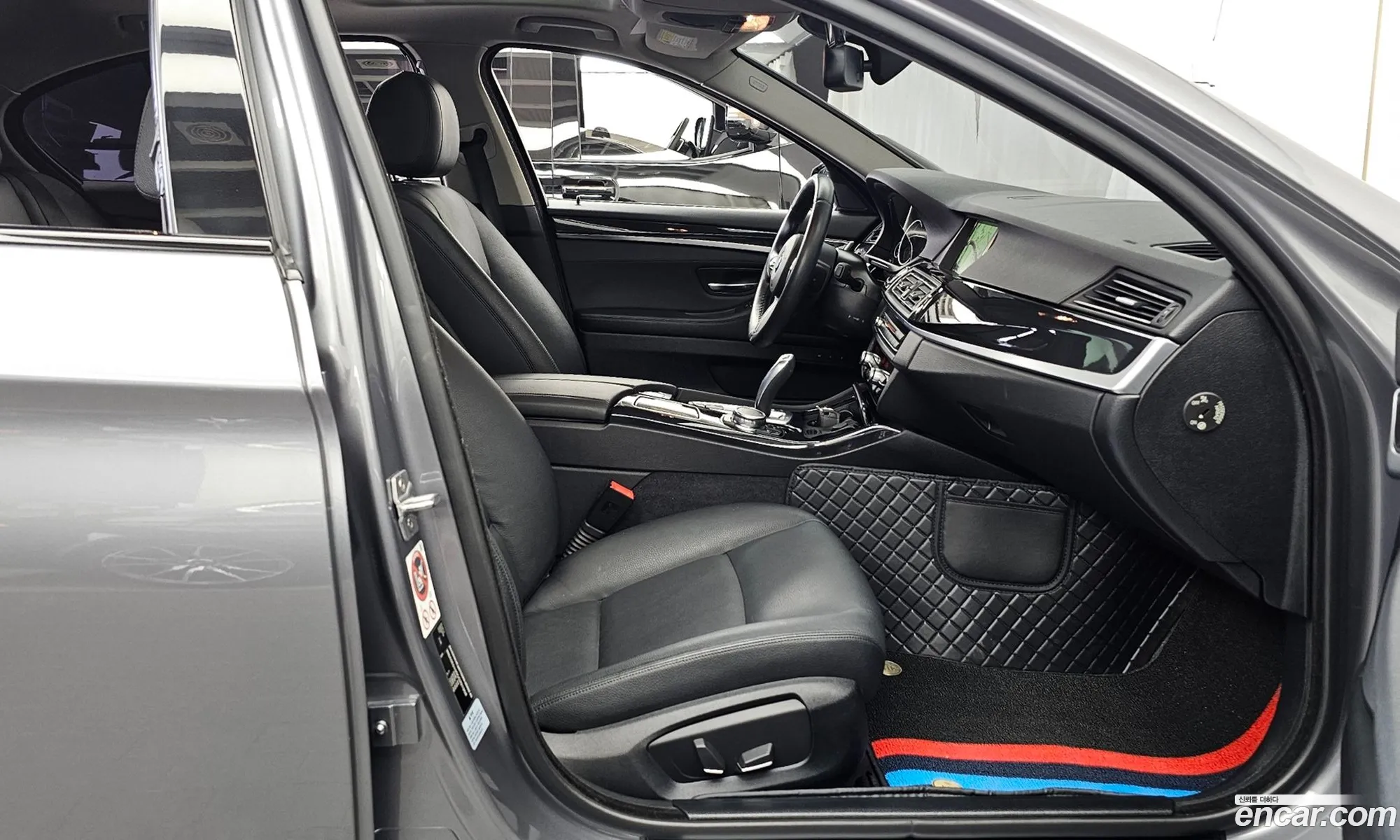 BMW 5 Series 2016 WBA5E5105GG201958 — 13