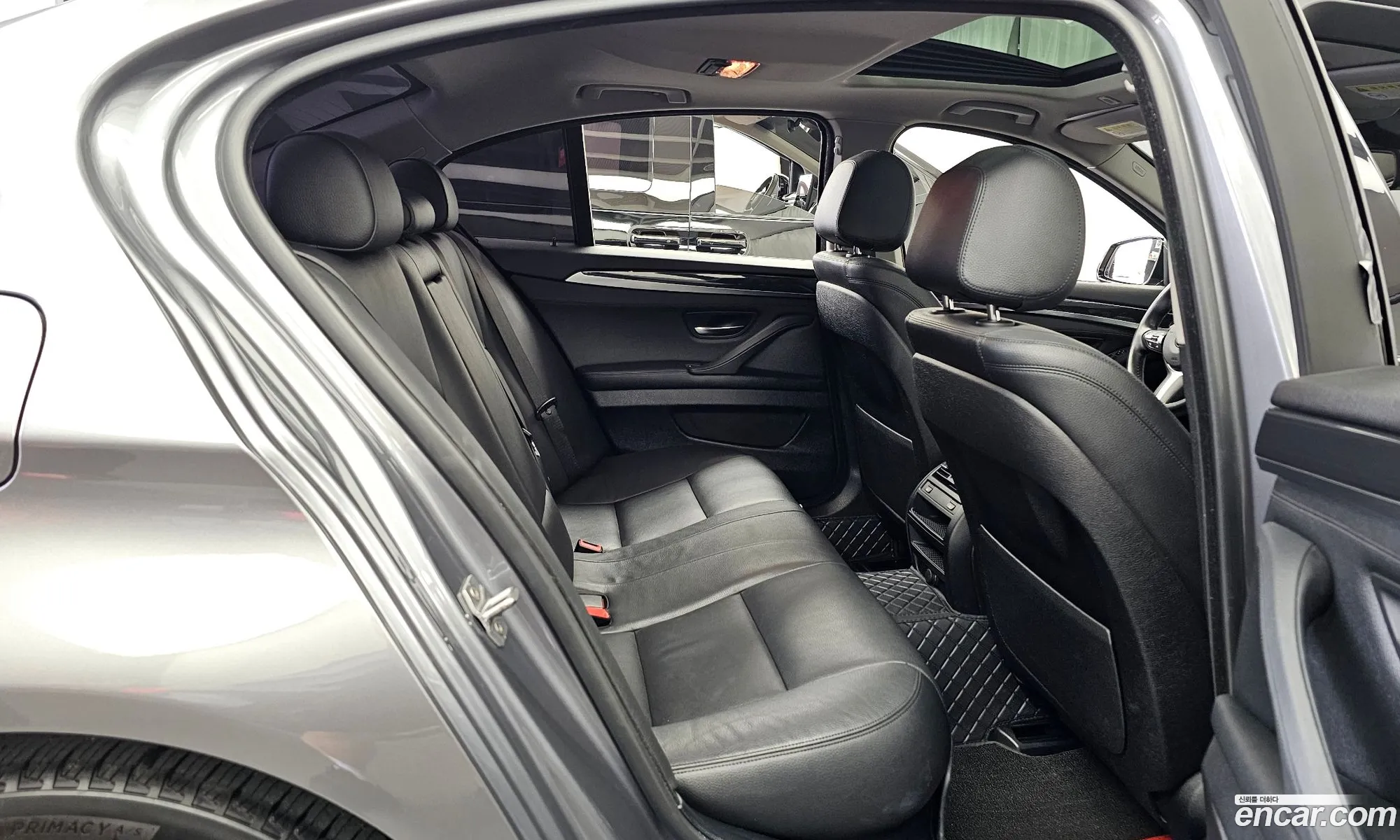 BMW 5 Series 2016 WBA5E5105GG201958 — 16