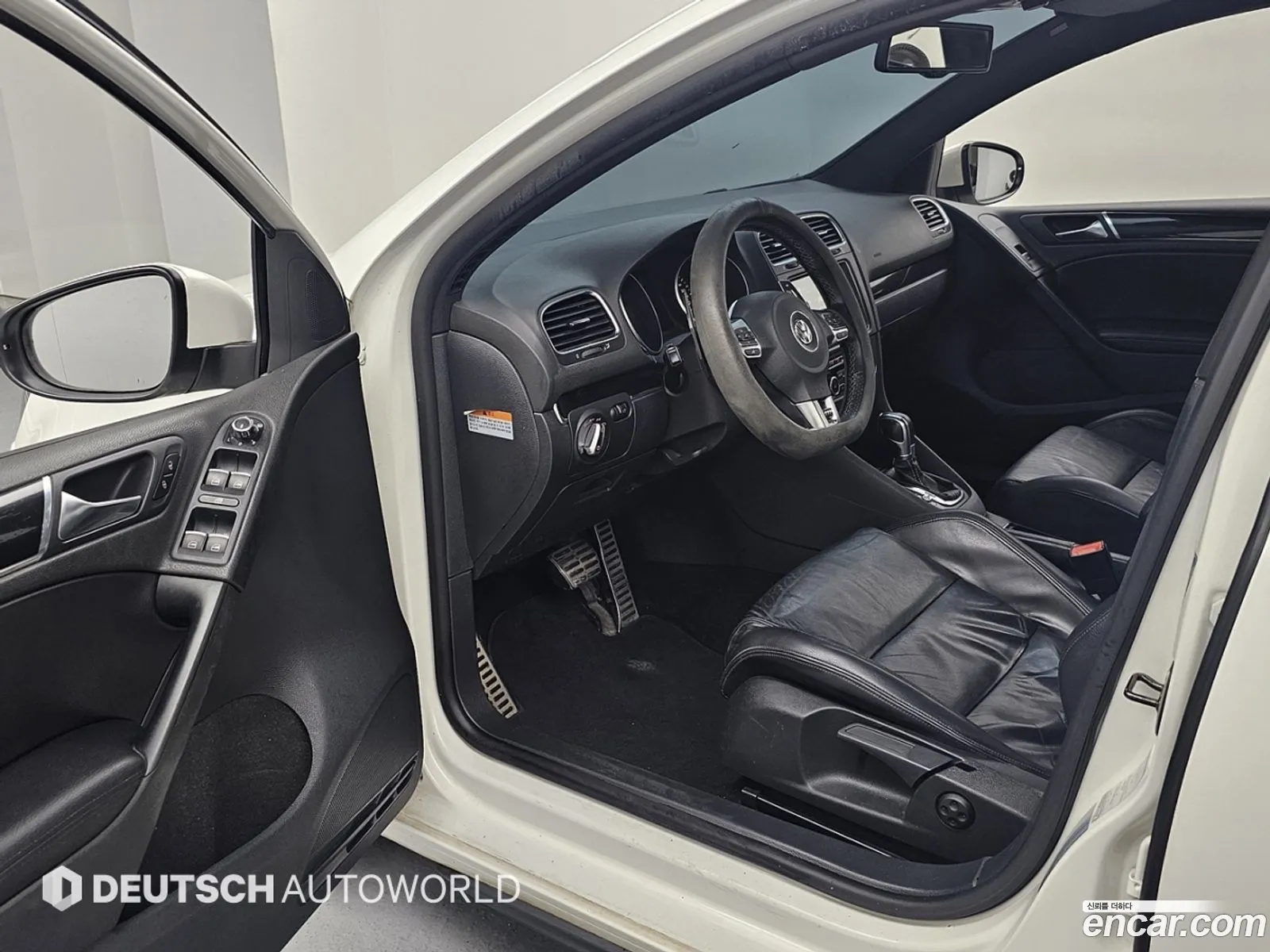 Volkswagen Golf 6th Gen 2011 — 6