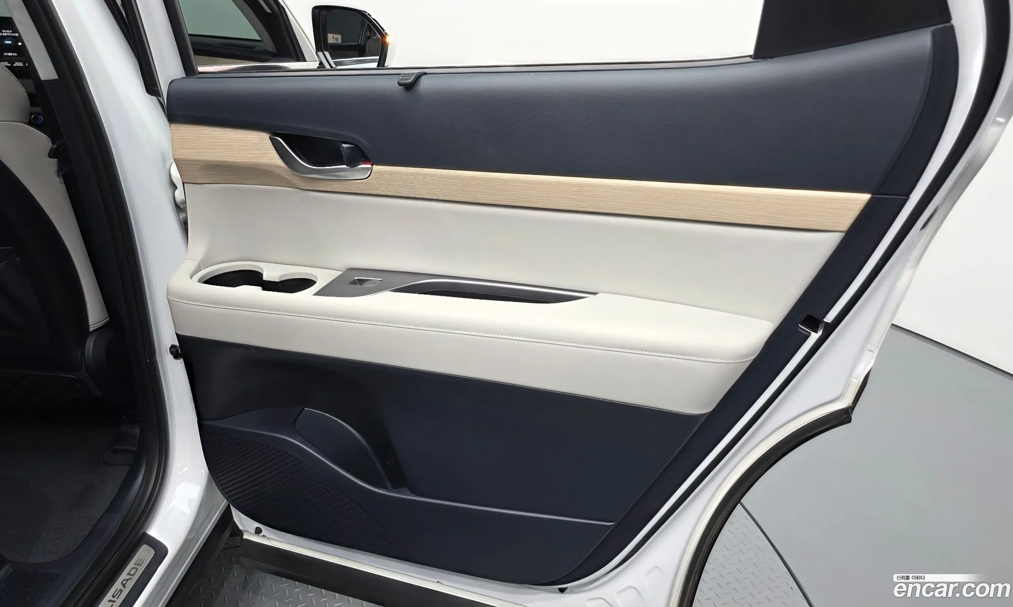 Hyundai Palisade 2023 — 28