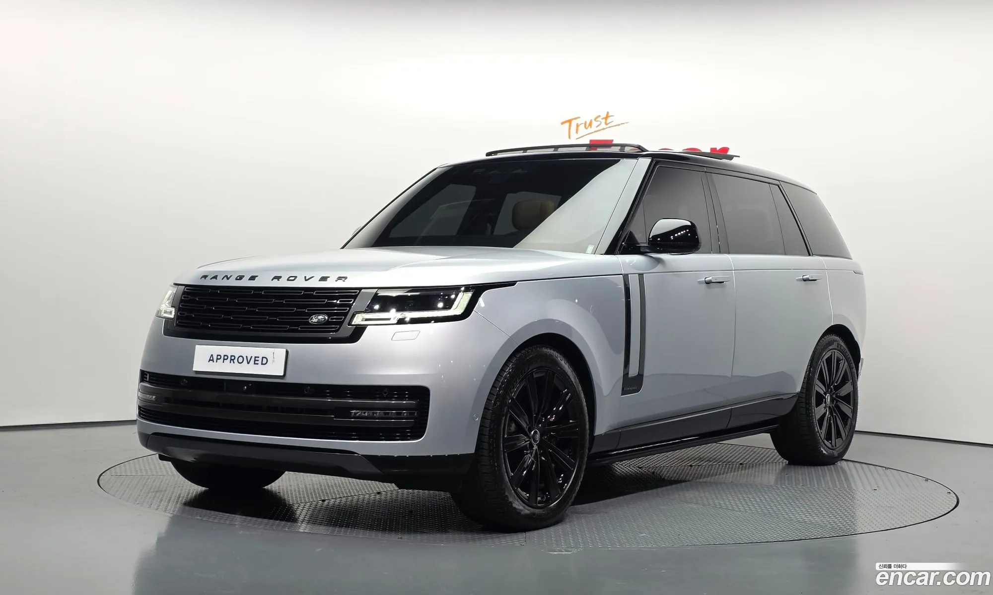 Land Rover Range Rover 2025 SALKABB90SA324732 — 4