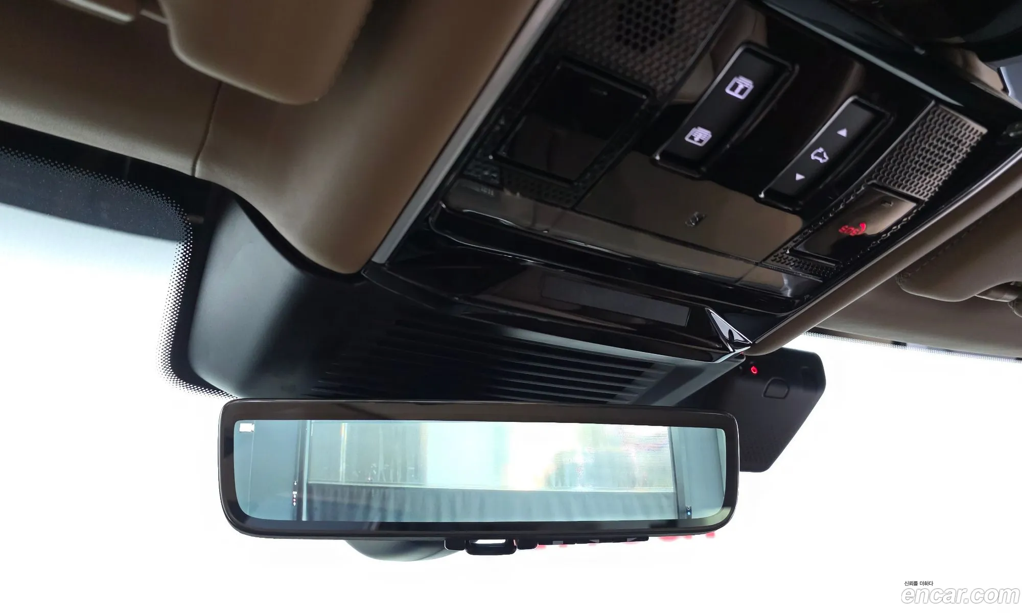 Land Rover Range Rover 2025 SALKABB90SA324732 — 12