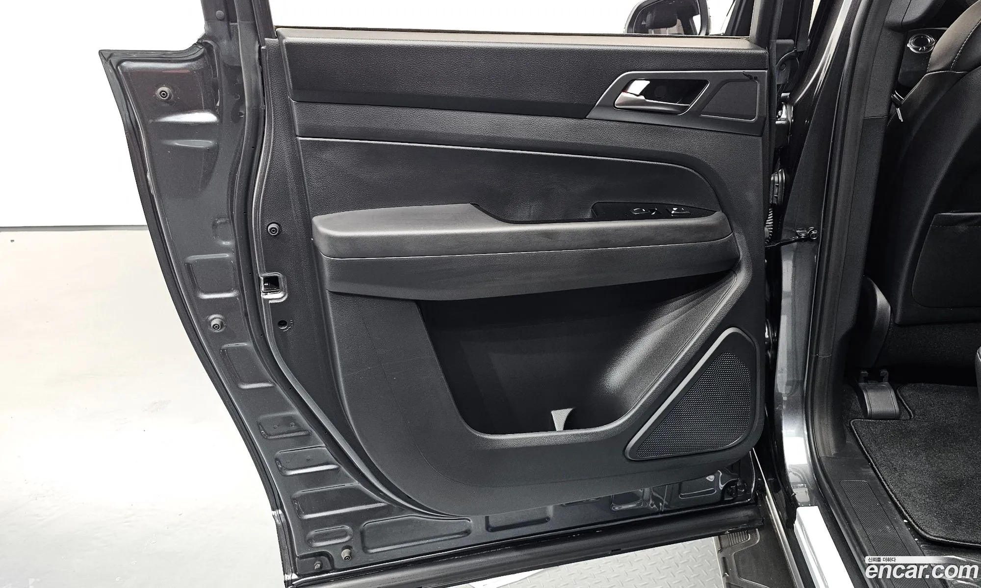 KG Mobility (SsangYong) Rexton Sports 2024 — 29