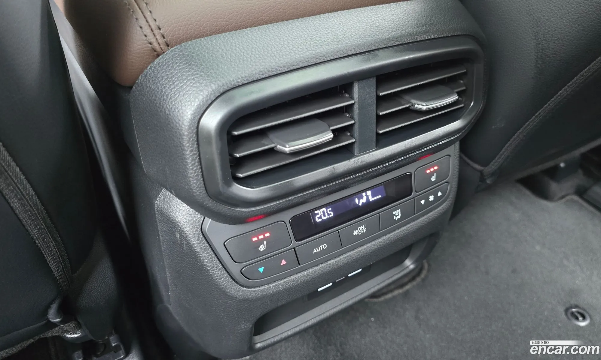 Honda Pilot 2023 5KBYG1880PB300054 — 32