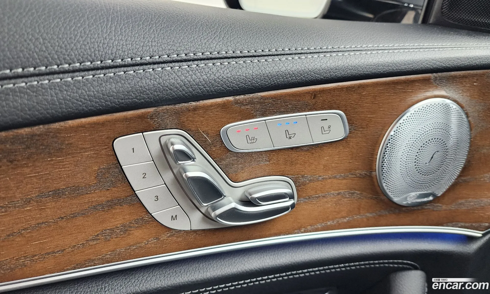 Mercedes-Benz E-Class W213 2019 WDDZF4KB0KA585323 — 33