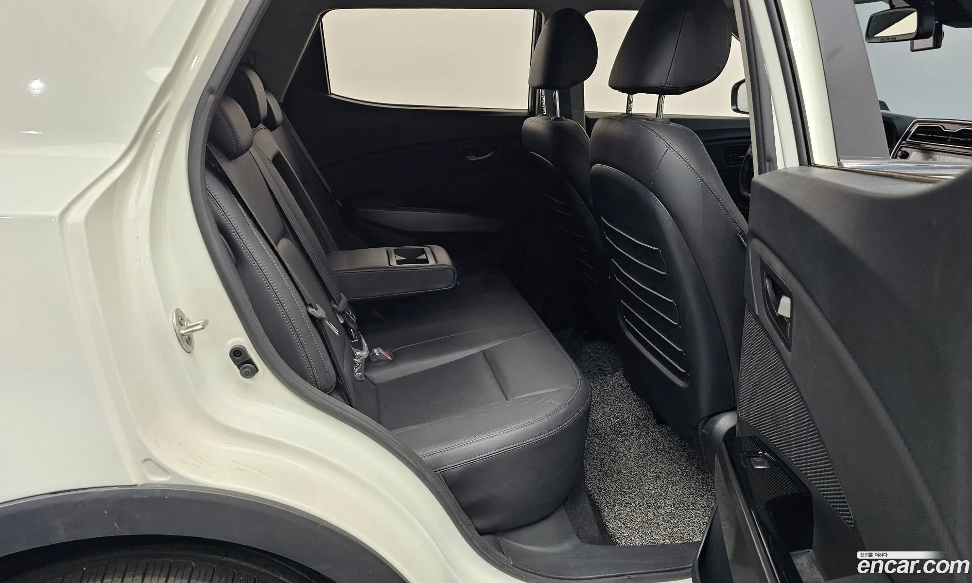 KG Mobility (SsangYong) Tivoli 2020 — 24