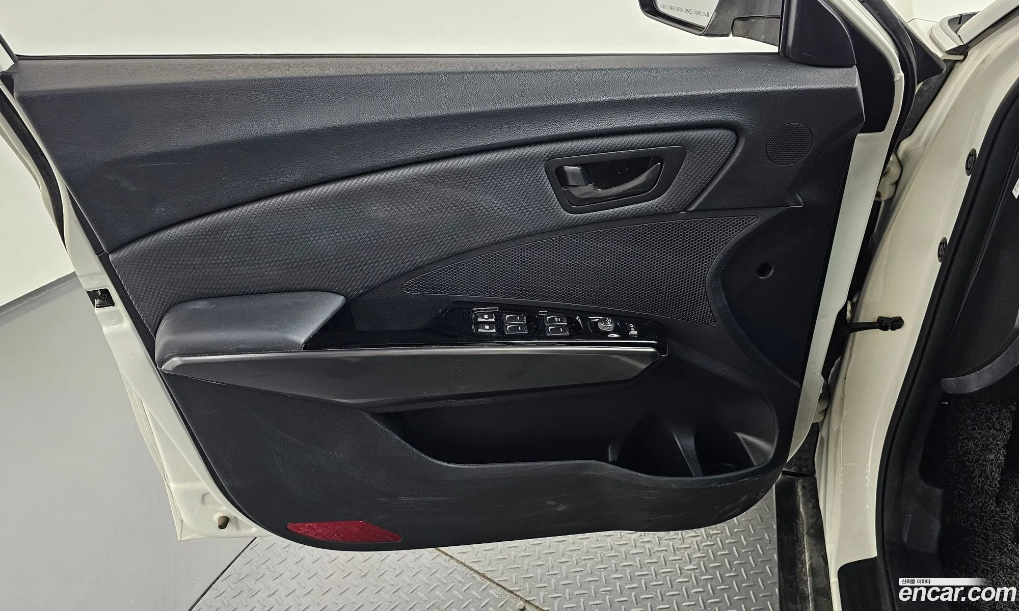 KG Mobility (SsangYong) Tivoli 2020 — 3