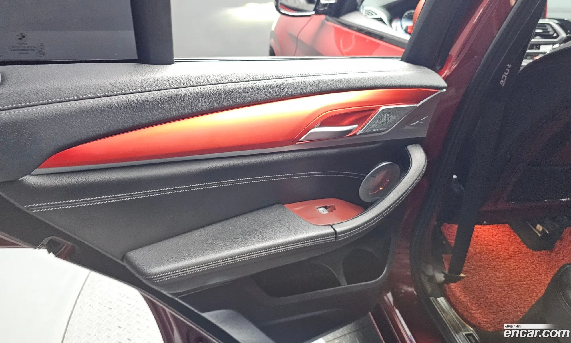 BMW X4 2018 WBAVJ7100KLA89838 — 18