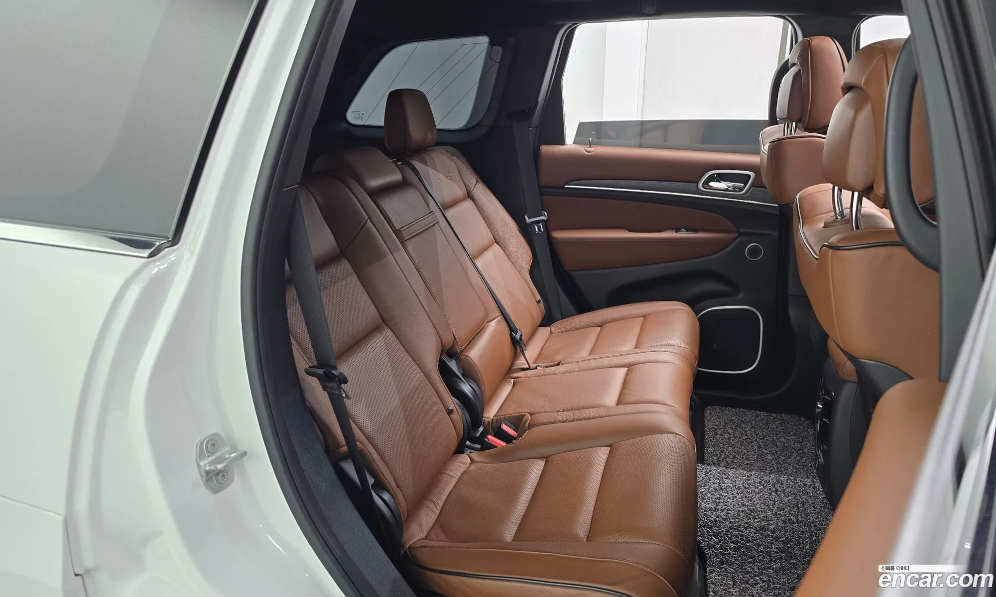 Jeep Grand Cherokee 2021 — 4