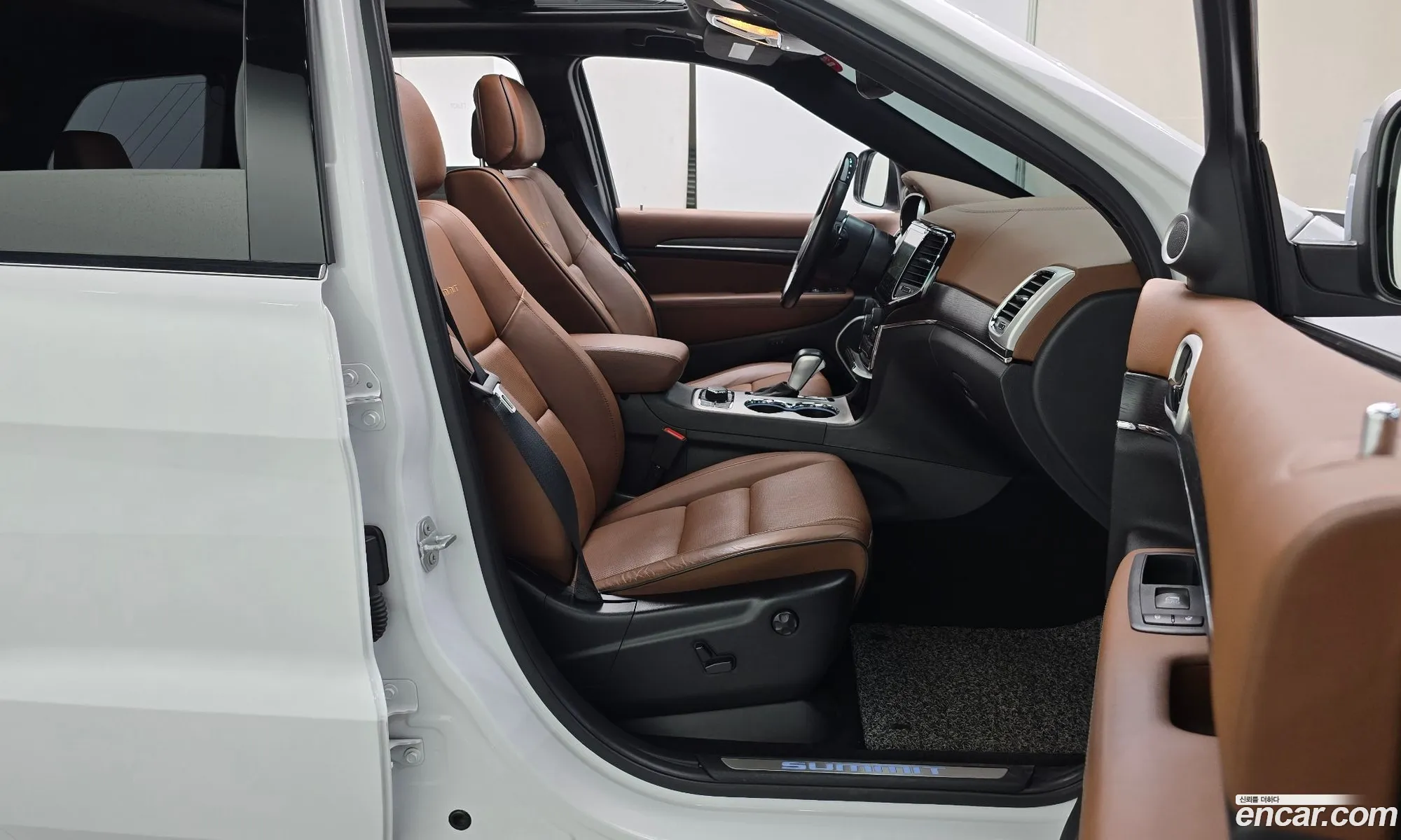 Jeep Grand Cherokee 2021 — 2