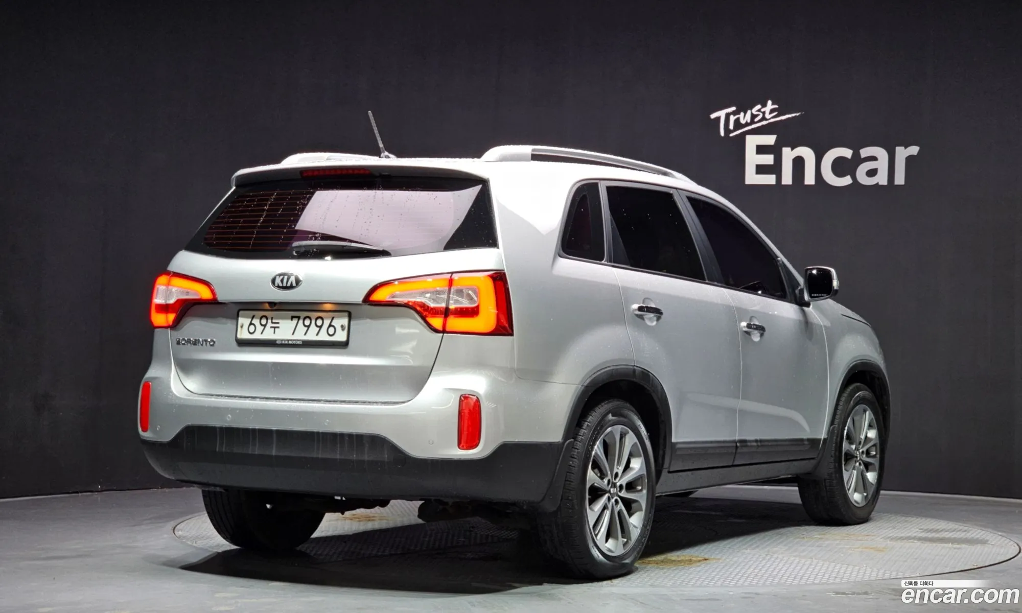 Kia Sorento R 2013 — 4