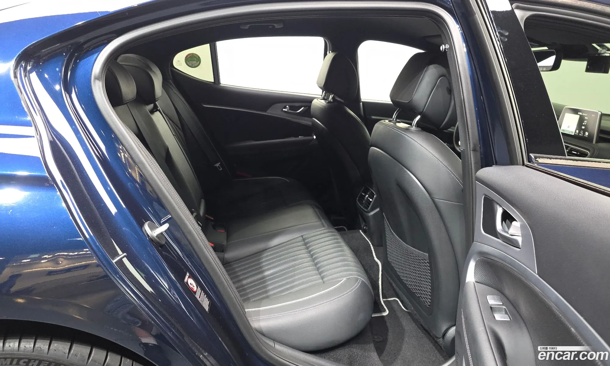 Genesis G70 2019 — 19