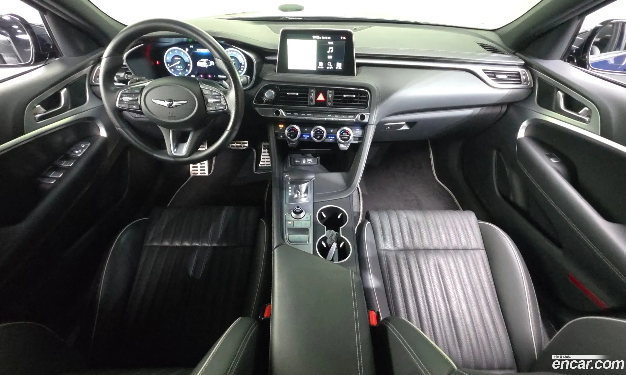 Genesis G70 2019 — 30