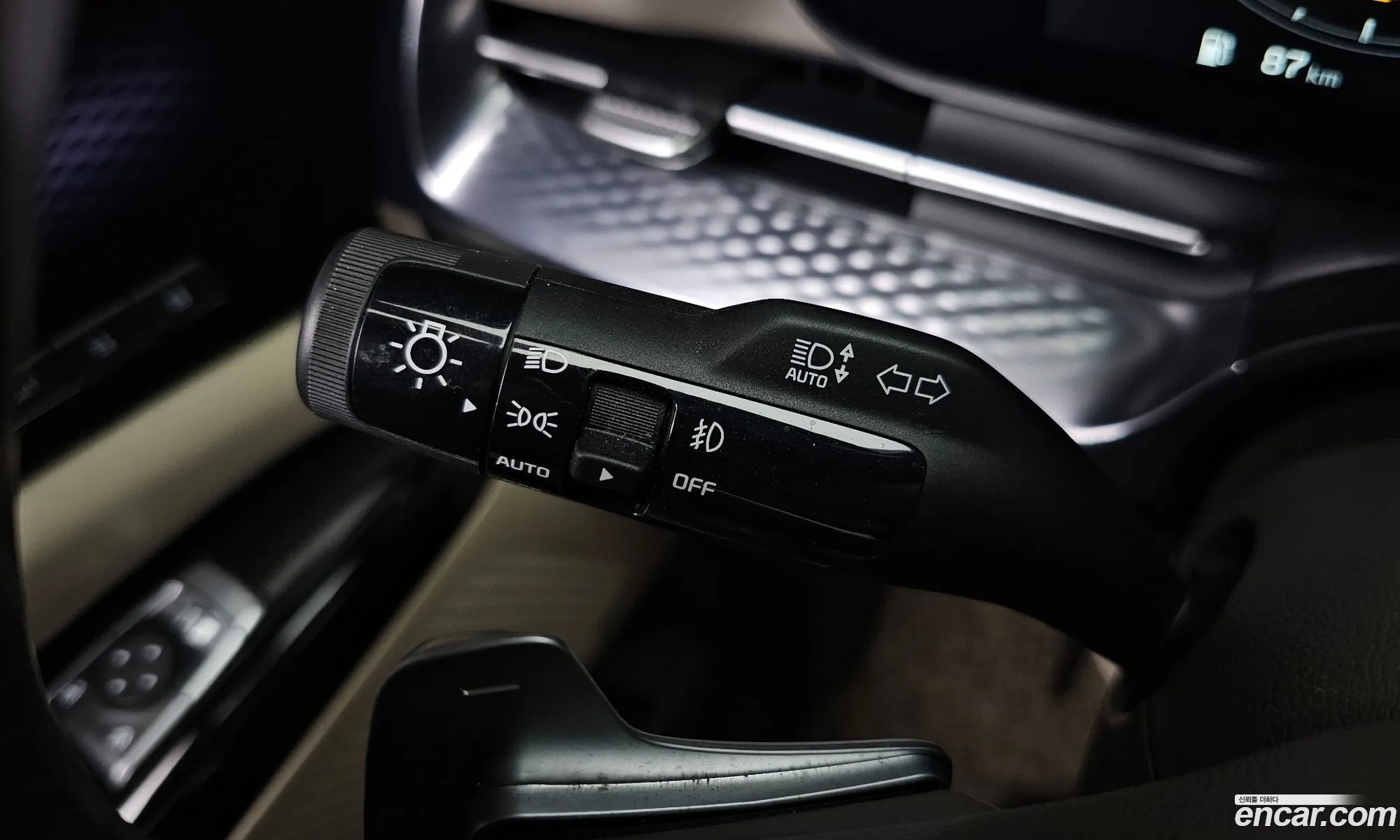 Kia Carnival 2023 — 30
