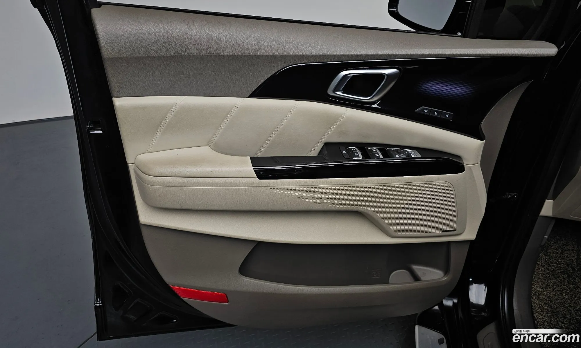 Kia Carnival 2023 — 26