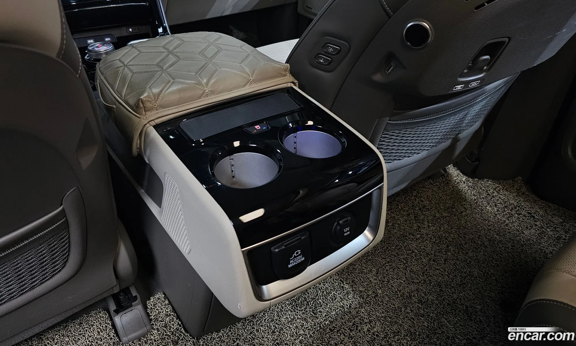 Kia Carnival 2023 — 15