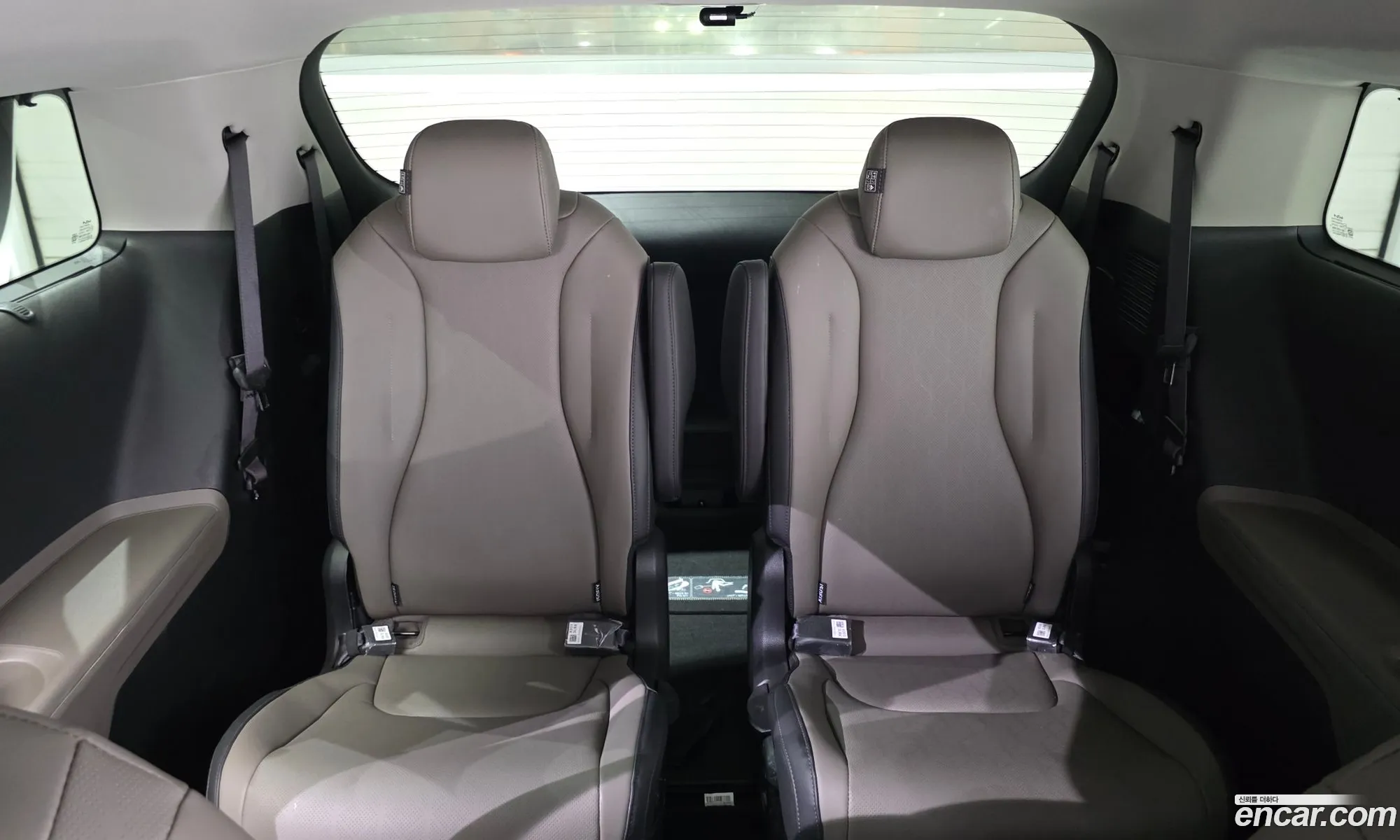 Kia Carnival 2025 — 8