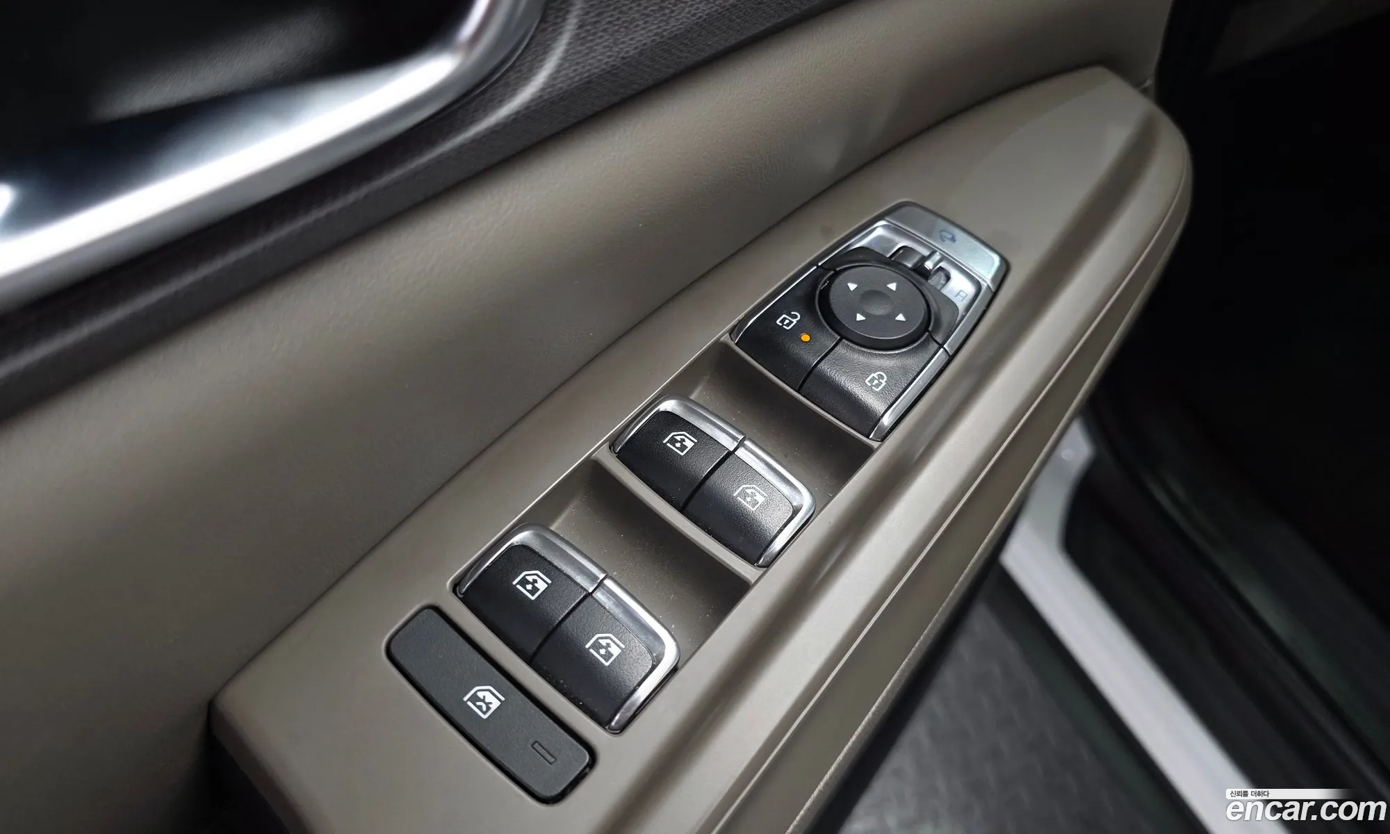 Kia Carnival 2025 — 32