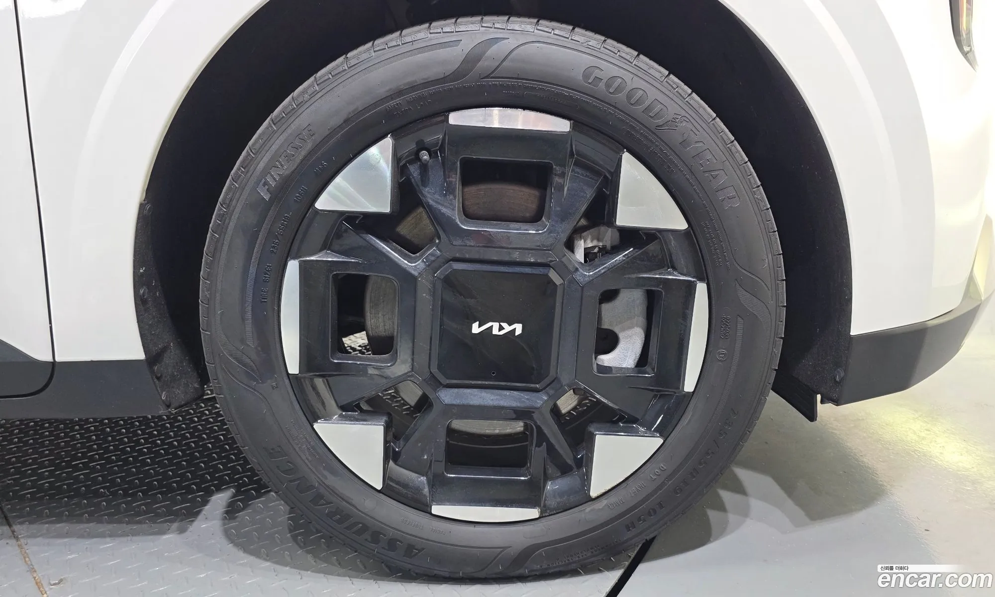 Kia Carnival 2025 — 19