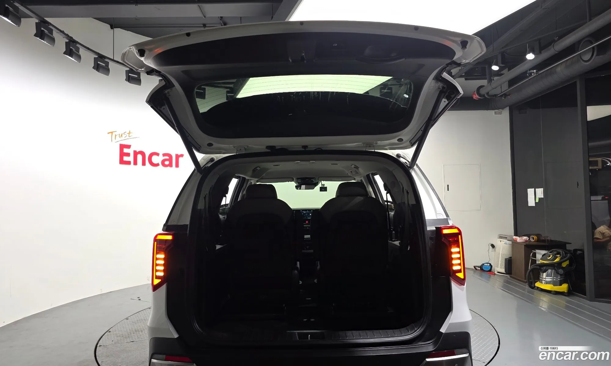 Kia Carnival 2025 — 27