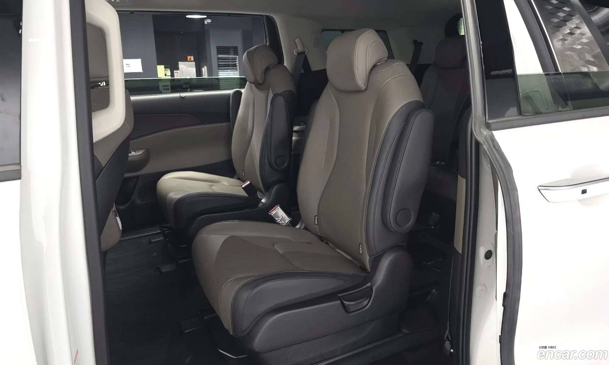 Kia Carnival 2025 — 21