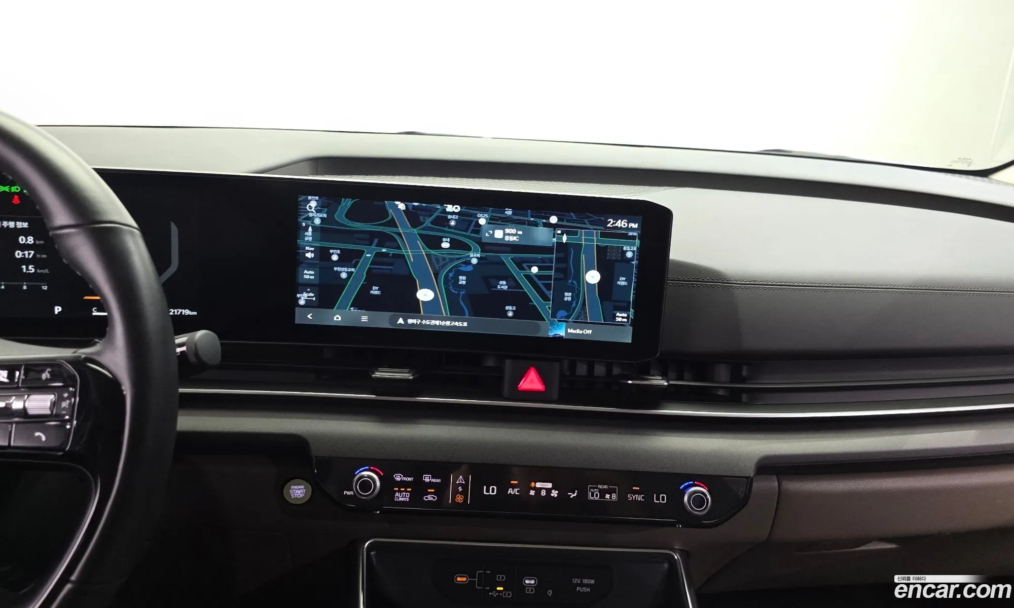 Kia Carnival 2025 — 30