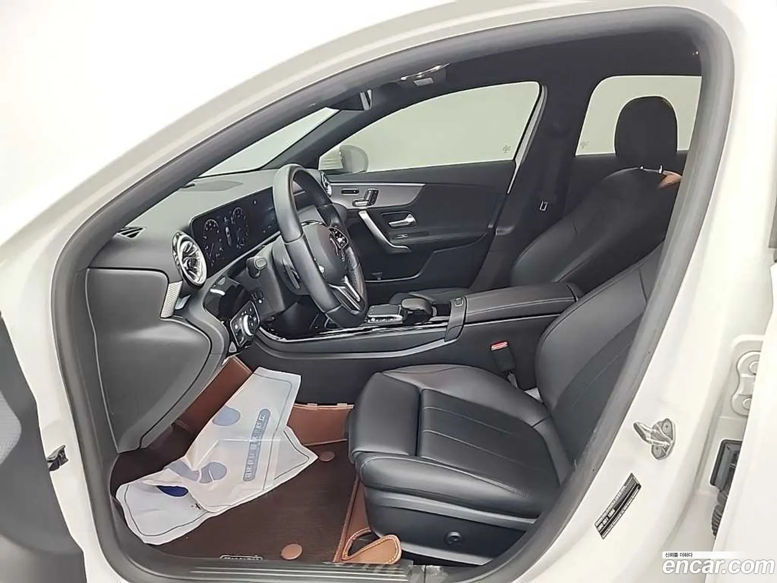 Mercedes-Benz A-Class W177 2023 — 18