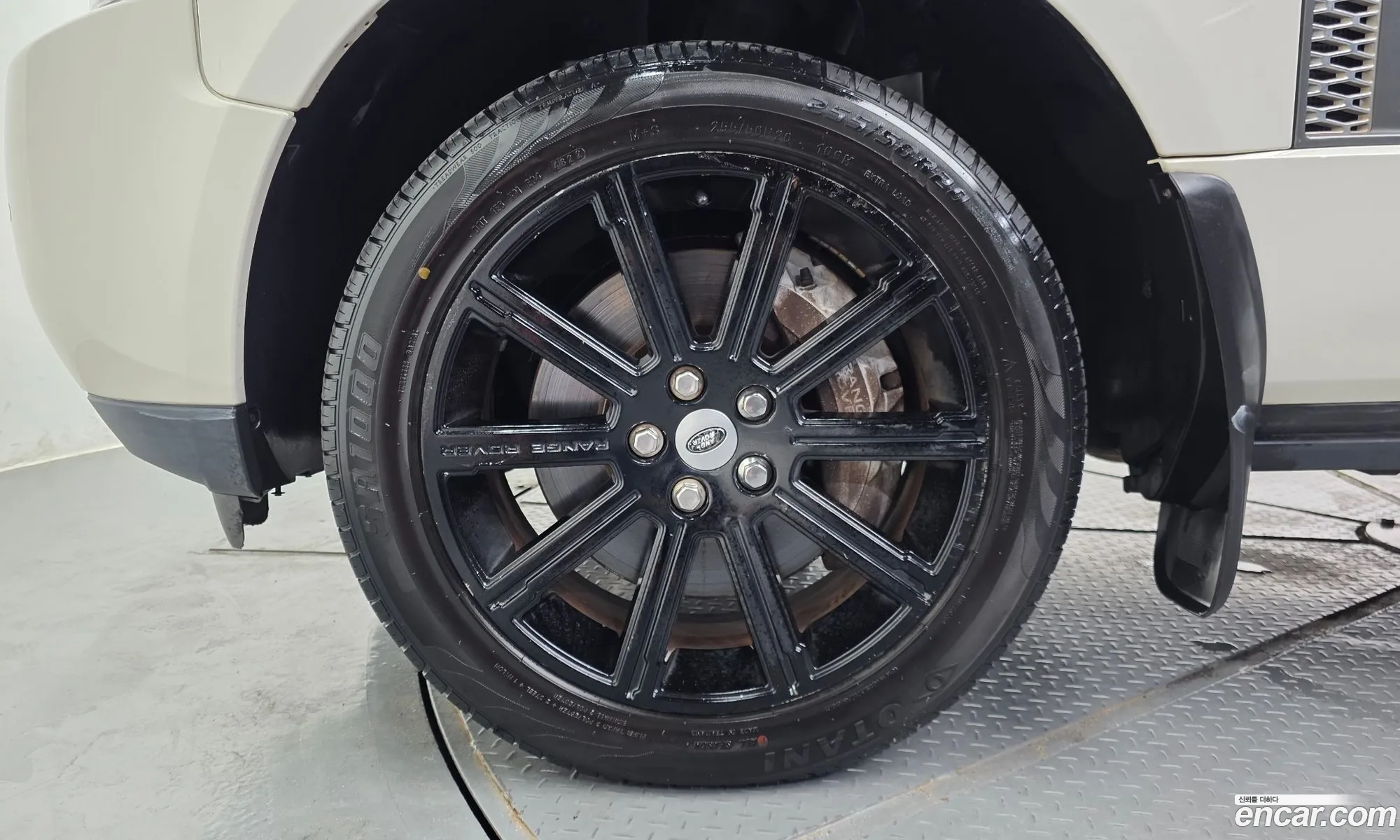 Land Rover Range Rover 2010 SALMF1E42AA317459 — 7
