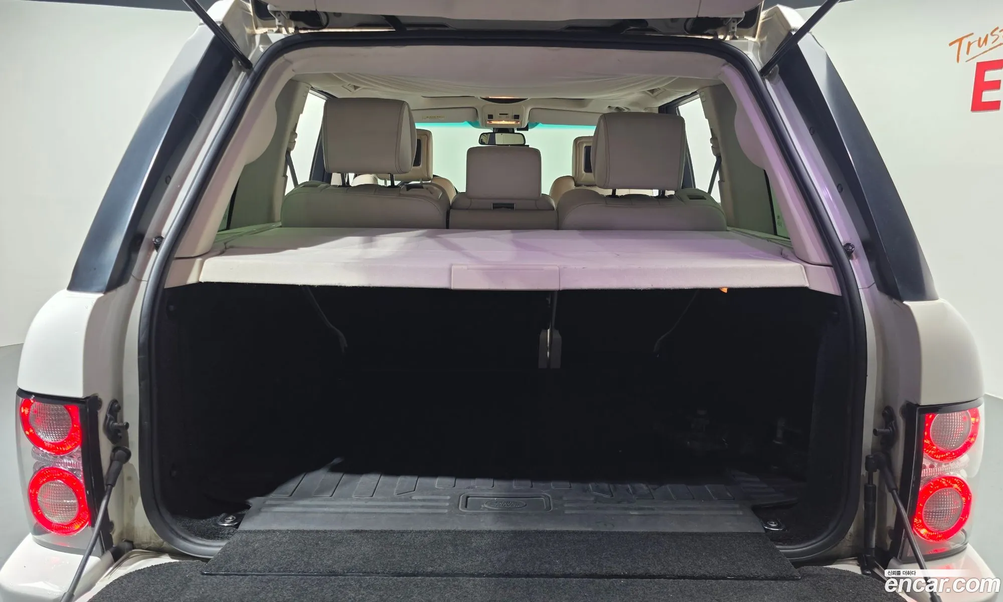 Land Rover Range Rover 2010 SALMF1E42AA317459 — 3