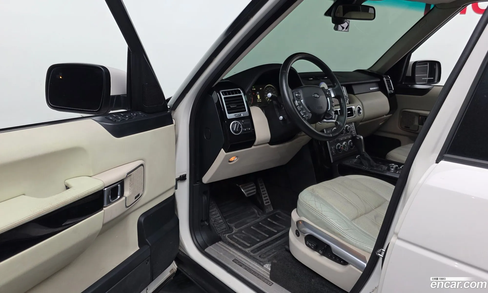 Land Rover Range Rover 2010 SALMF1E42AA317459 — 19