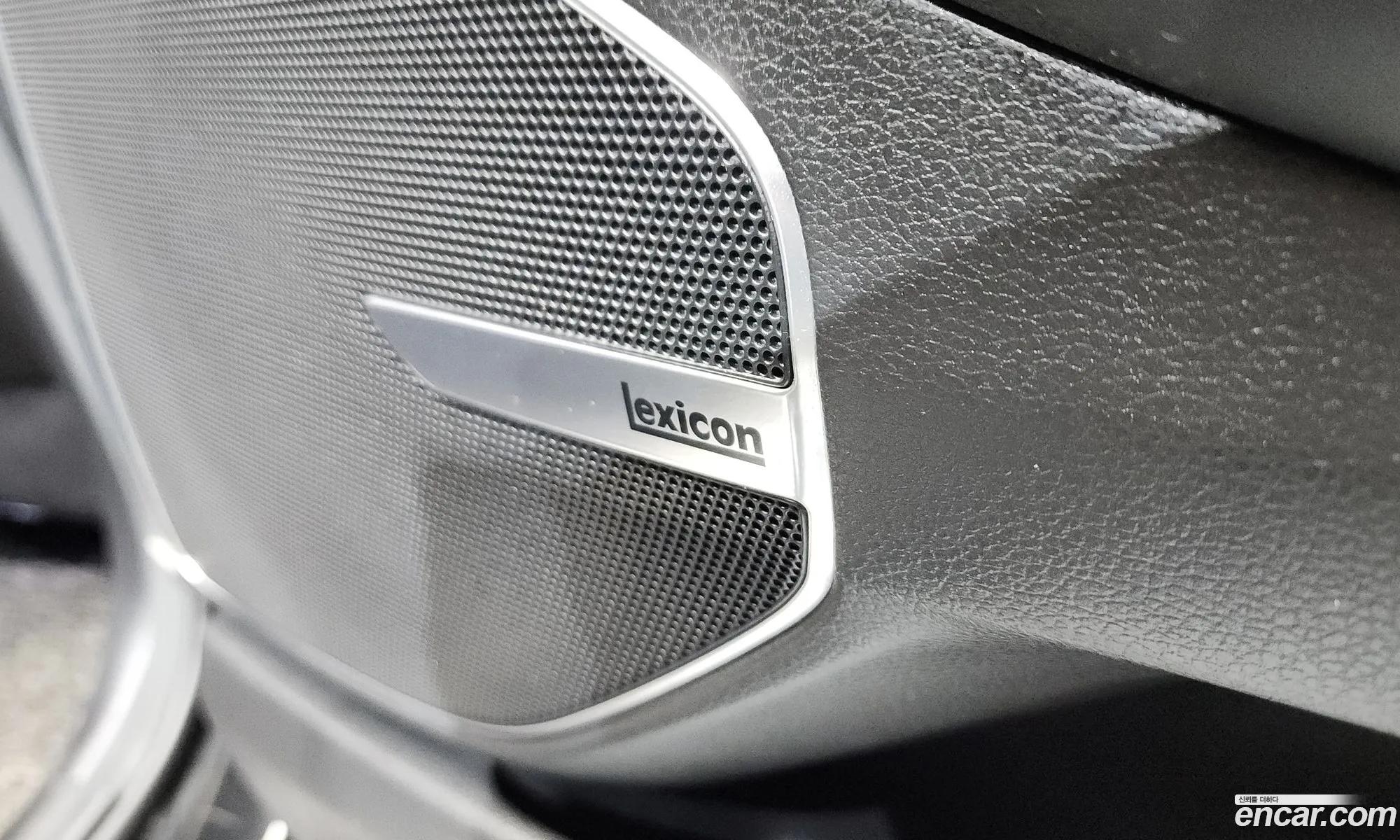 Genesis EQ900 2016 — 8