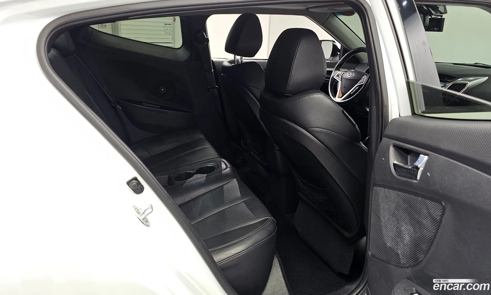 Hyundai Veloster 2013 — 10