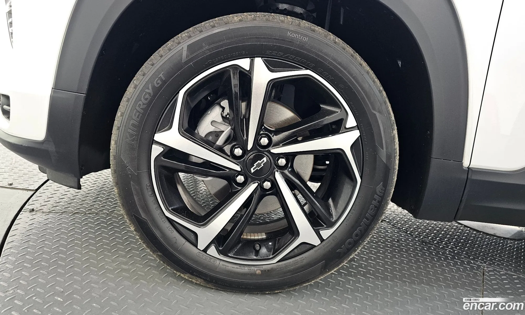 Chevrolet (GM Daewoo) Trailblazer 2022 — 27